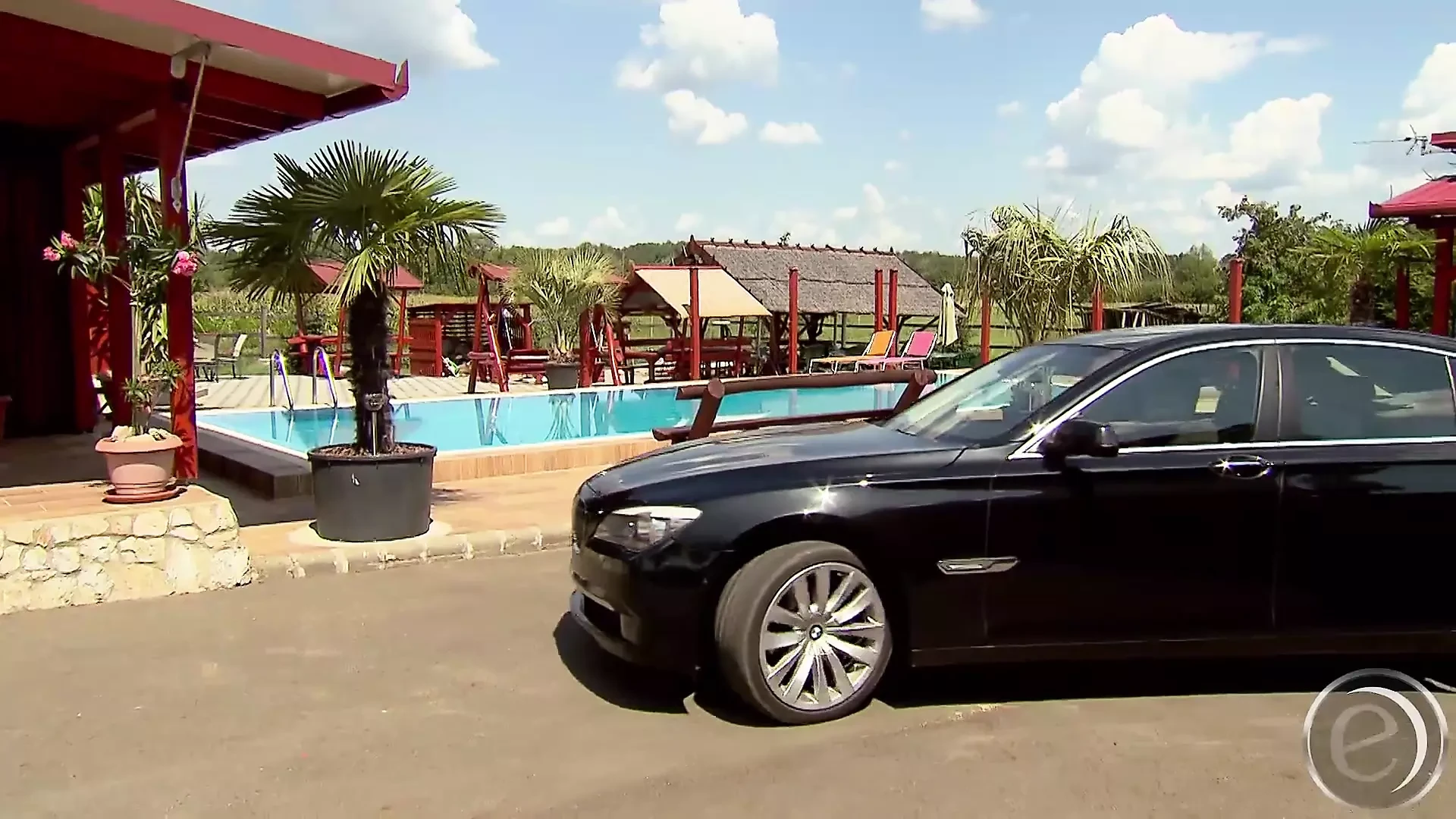 Secretary – full time job – DvD