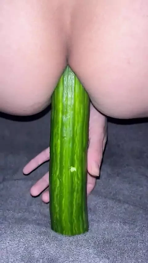Short fun with my cucumber anal