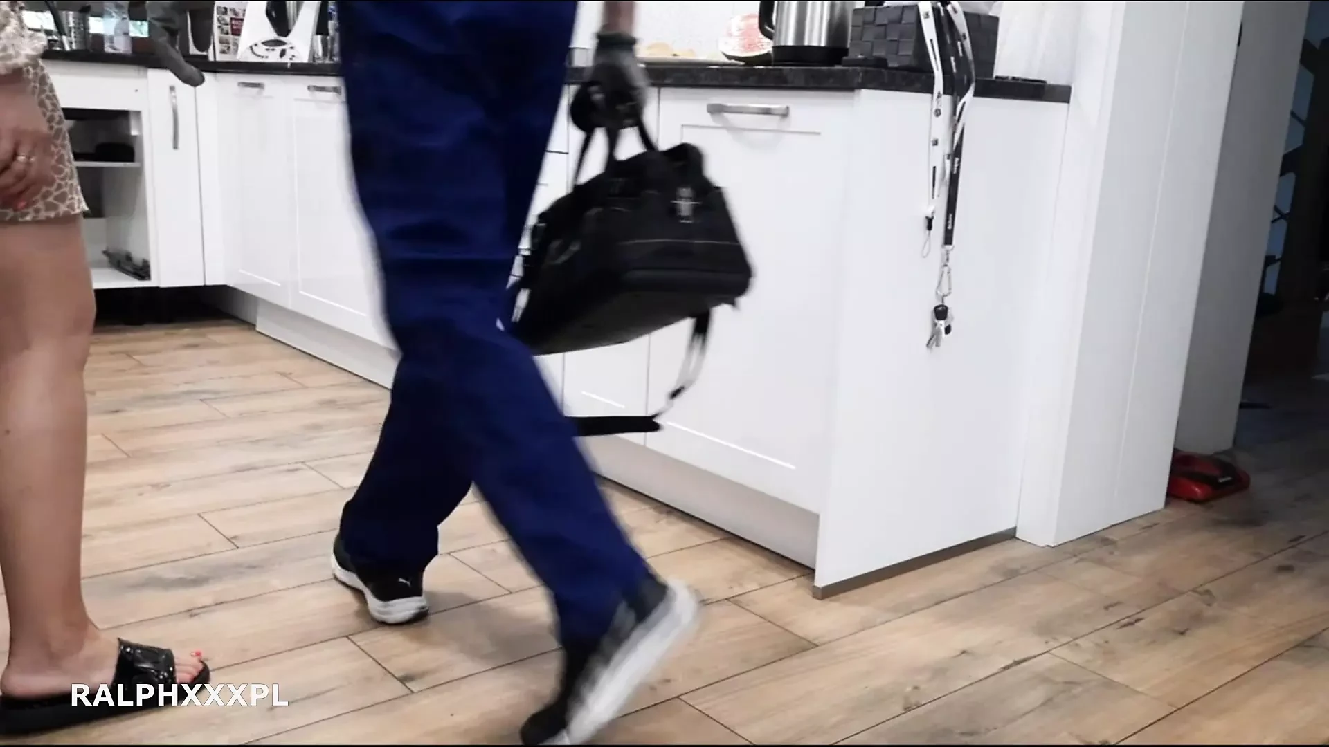 Horny Cheating Wife fucks the Plumber – Cuckold Husband Creampie Cleanup