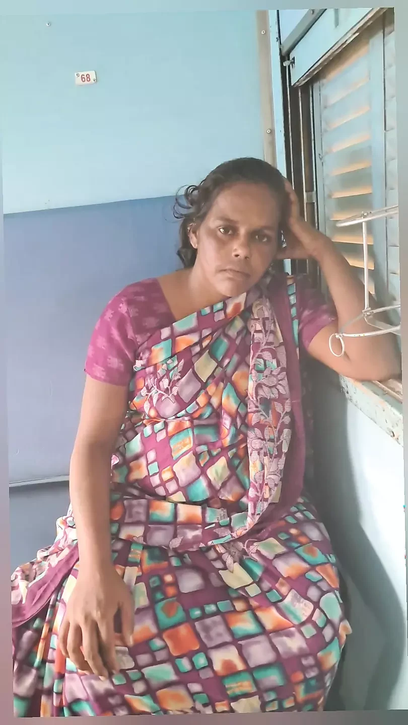 💦TRAIN TOILET TAMIL BHABHI Tamil housewife cowgirl Jennifer fuck very hard