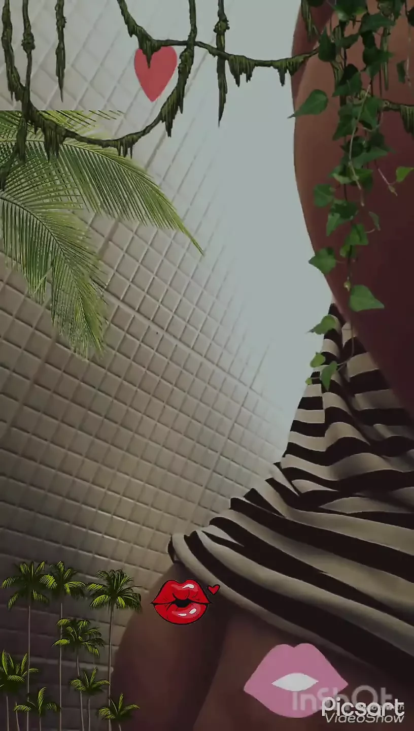 Showing Sexy Big Ass at Home