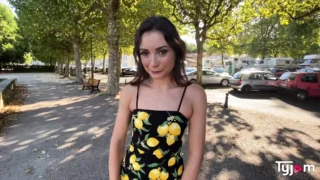 Bomb ass italian chick Valentina Bianco anal fucked by a big hard cock