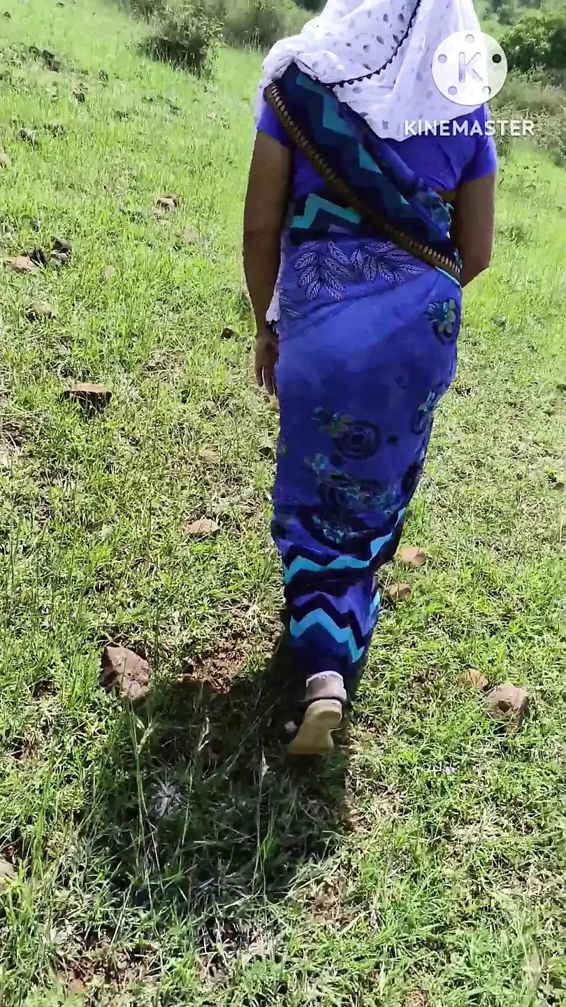 Desi Girlfriend ko Gagala me Boobs or pussy Dabyaeya Out DorFull HD Videos