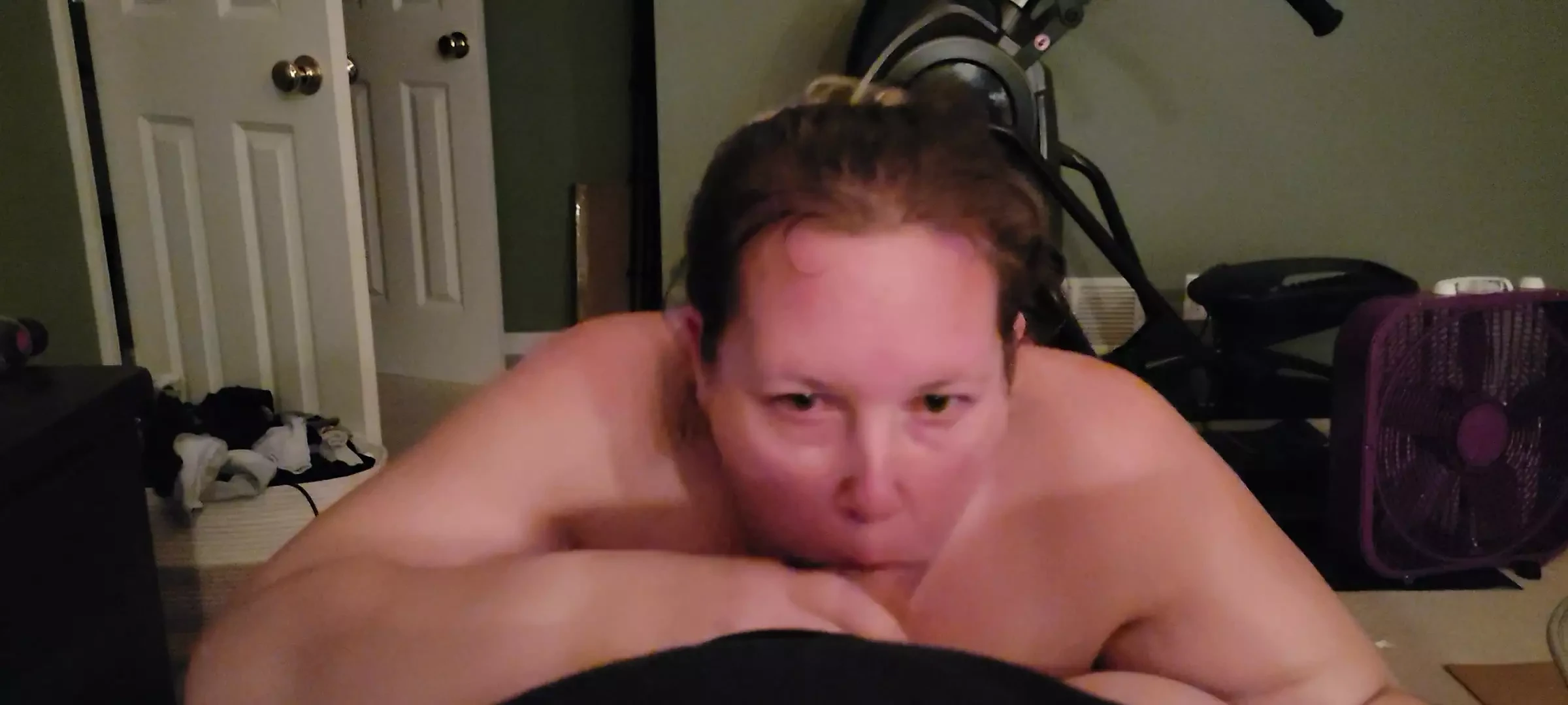 Intense orgasm from sybian while sucking cock