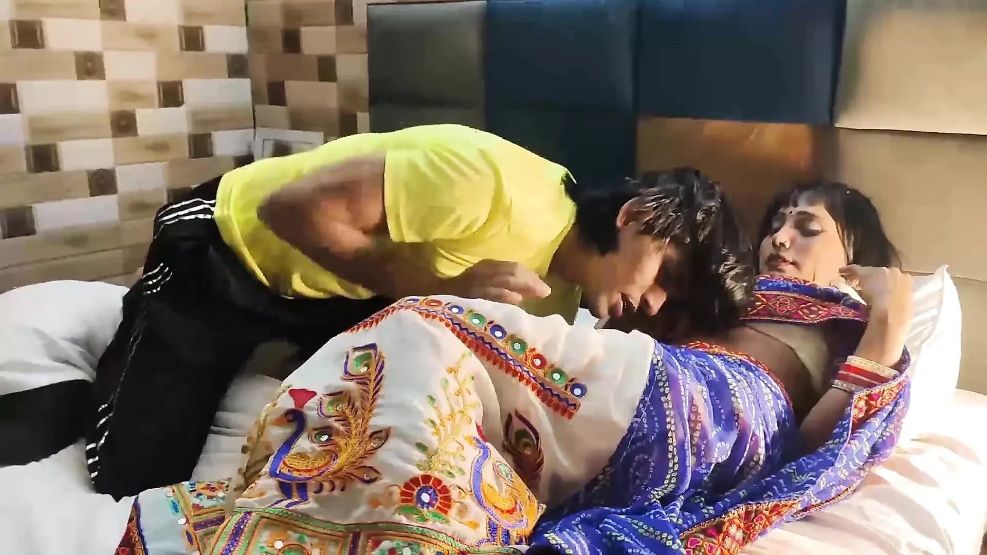 Angry Bhabi Ko Devar Ne Mana Ke Choda Hardcore Sex Rahul And Monika