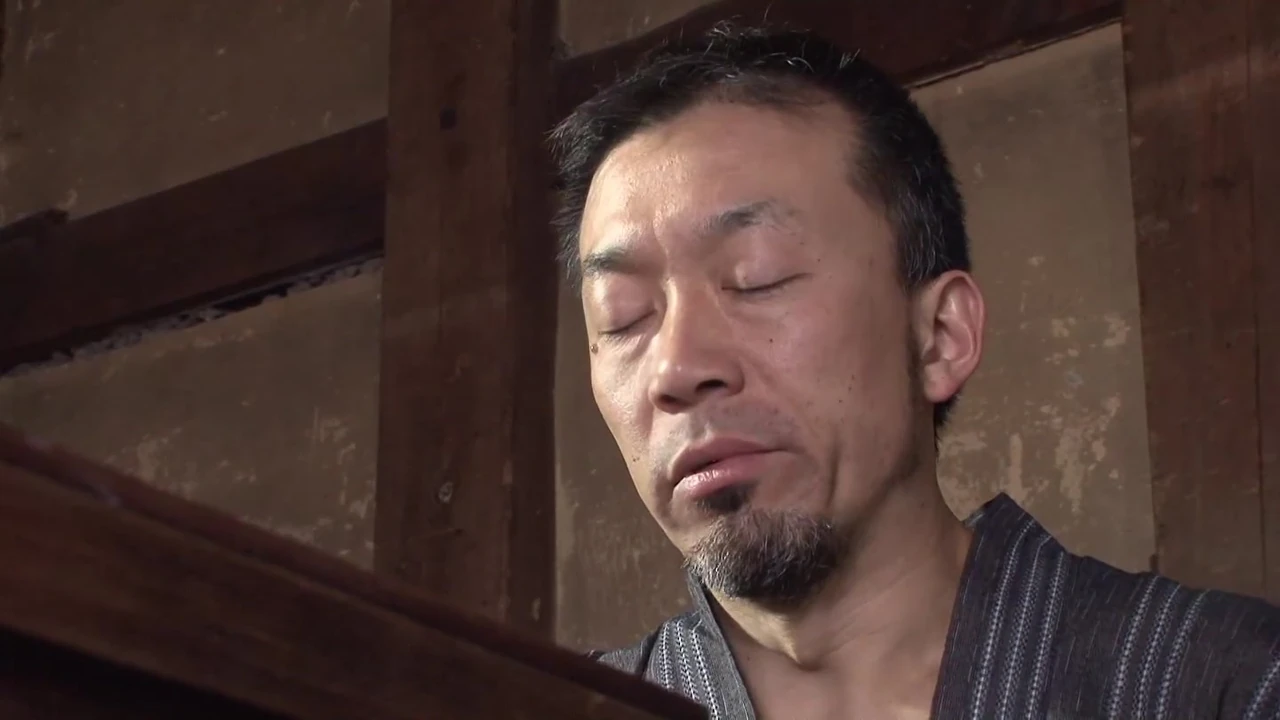 Old Japanese farmer caught his horny maid fucking a carrot