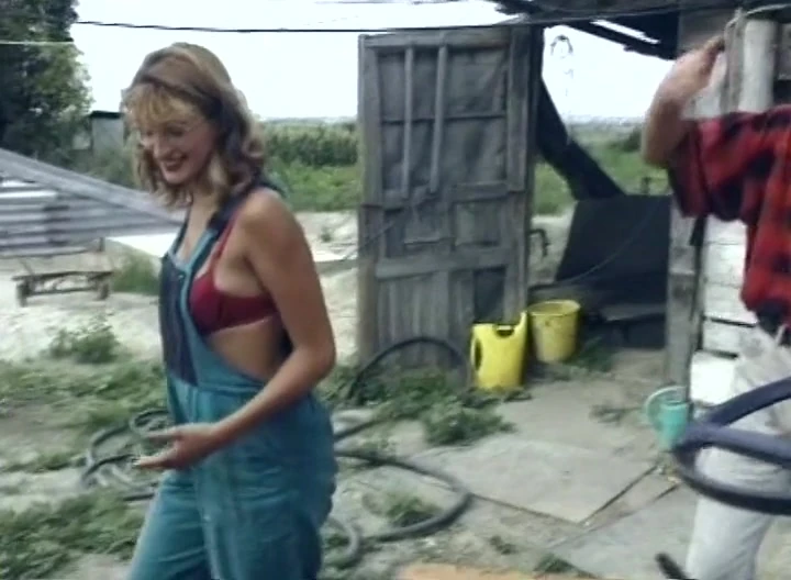 German Farm lady assfucked on the tractor