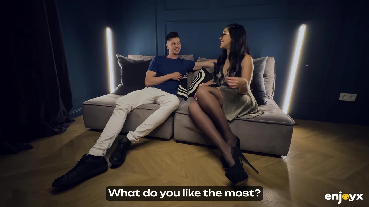 Ravenous Julia De Lucia Sucks a Massive Cock Fresh from Her Tight Ass