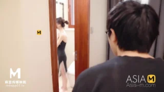 ModelMedia Asia – The Teacher Who Rents With Me – Song Ni Ke-MSD-050 – Best Original Asia Porn Video