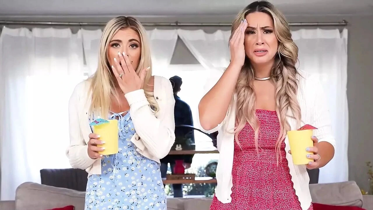 Step Moms Vivianne DeSilva & Misty Meanor End Of The World DP And Anal Fucking – MomSwap